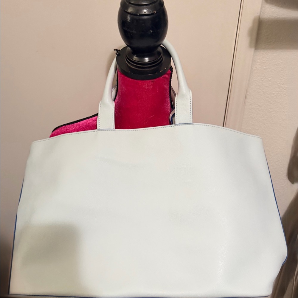 Armani Jeans White Leather Tote Bag - Picture 2 of 5
